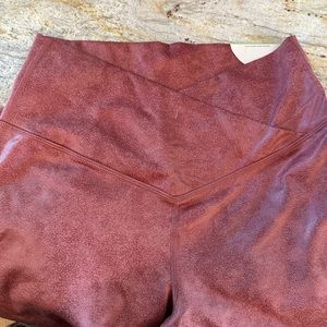 New with tags Aerie size large leggings offline high rise